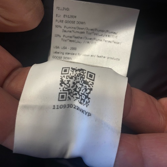 Gorgeous must have men's Moncler winter jacket. - Picture 14 of 15